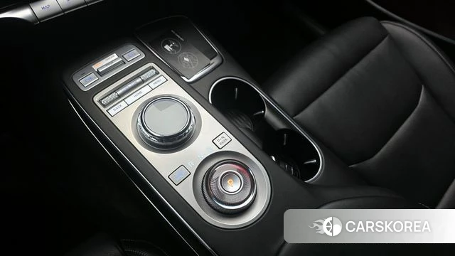 Genesis GV70 id 3827851 из Кореи 19