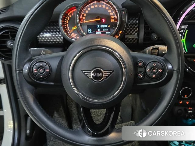 Mini Cooper S id 4250902 из Кореи 19