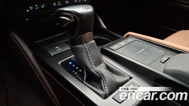 Lexus ES300h 7th generation id 2916479 из Кореи 19