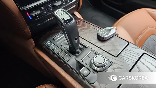 Maserati Quattroporte id 3018410 из Кореи 19