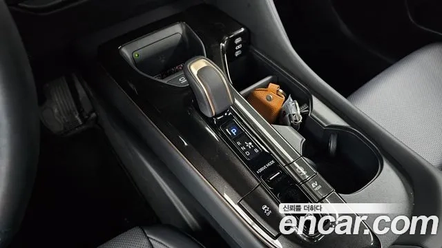 Toyota Crown Crossover id 2873628 из Кореи 19