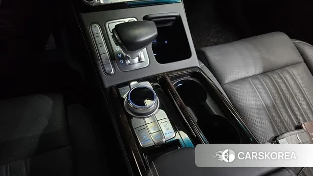 Genesis G90 id 3552638 из Кореи 19