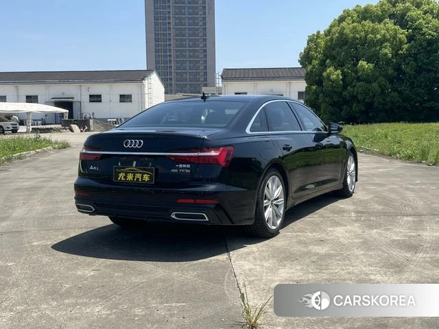 Audi A6L id 4291041 из Китая 15