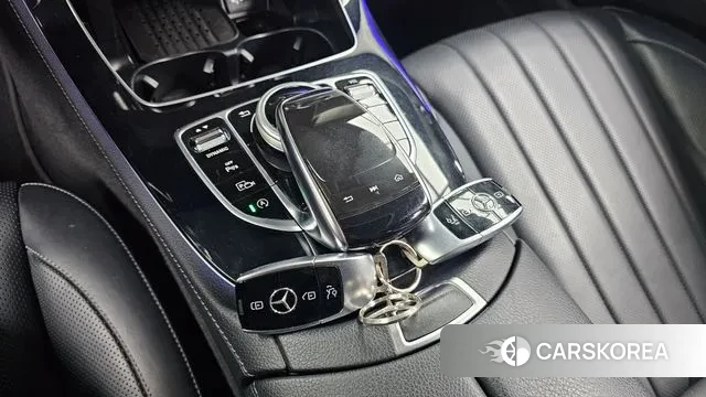 Mercedes-Benz E-Class W213 id 3651623 из Кореи 19
