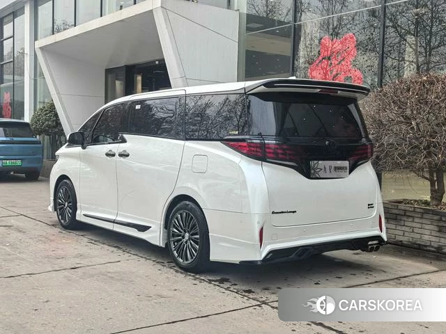 Toyota Elfa id 4291409 из Китая 9