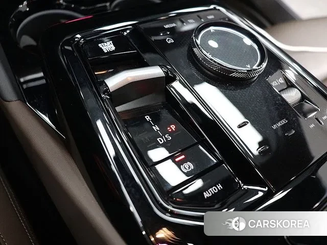 BMW 5 Series (G60) id 3670056 из Кореи 19