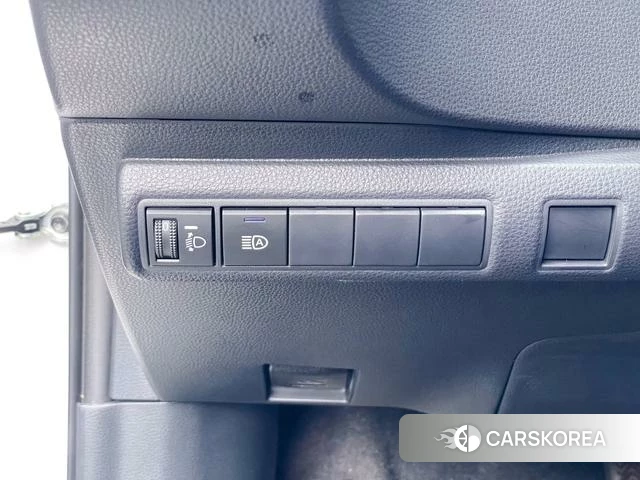 Toyota Corolla id 4353782 из Китая 17