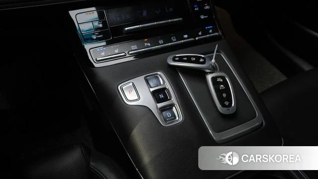 Hyundai The New Grandeur IG id 4187948 из Кореи 29