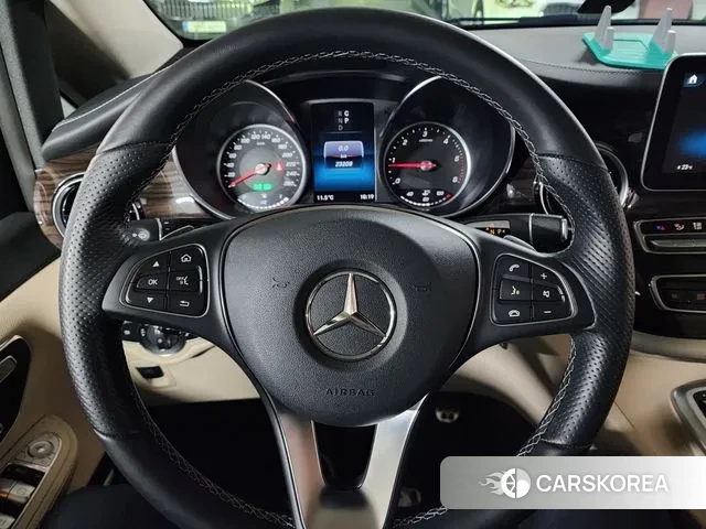 Mercedes-Benz V-Class id 3777383 из Кореи 19