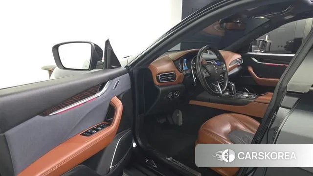 Maserati Levante id 3631549 из Кореи 19