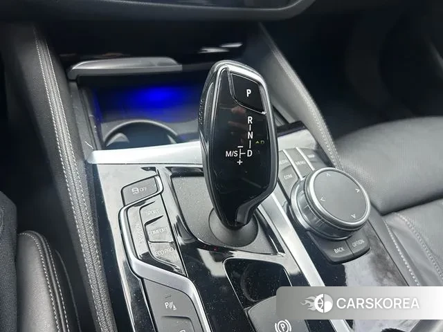 BMW 5 Series (G30) id 3733655 из Кореи 19