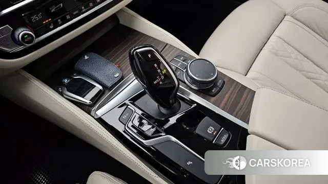 BMW 5 Series (G30) id 3362369 из Кореи 19