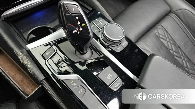 BMW 5 Series (G30) id 4520195 из Кореи 32