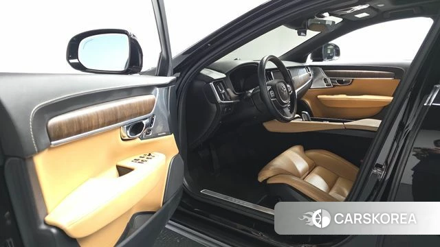 Volvo V90 Cross-Country id 4377103 из Кореи 32