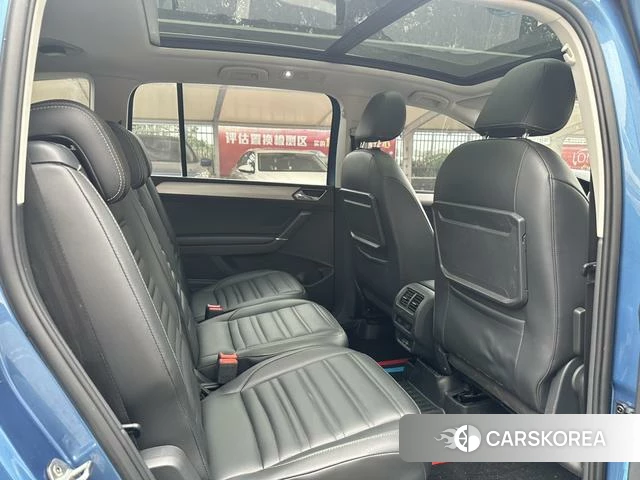 Volkswagen Touran L id 4239948 из Китая 14