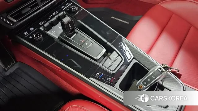 Porsche 911(992) id 3487156 из Кореи 19