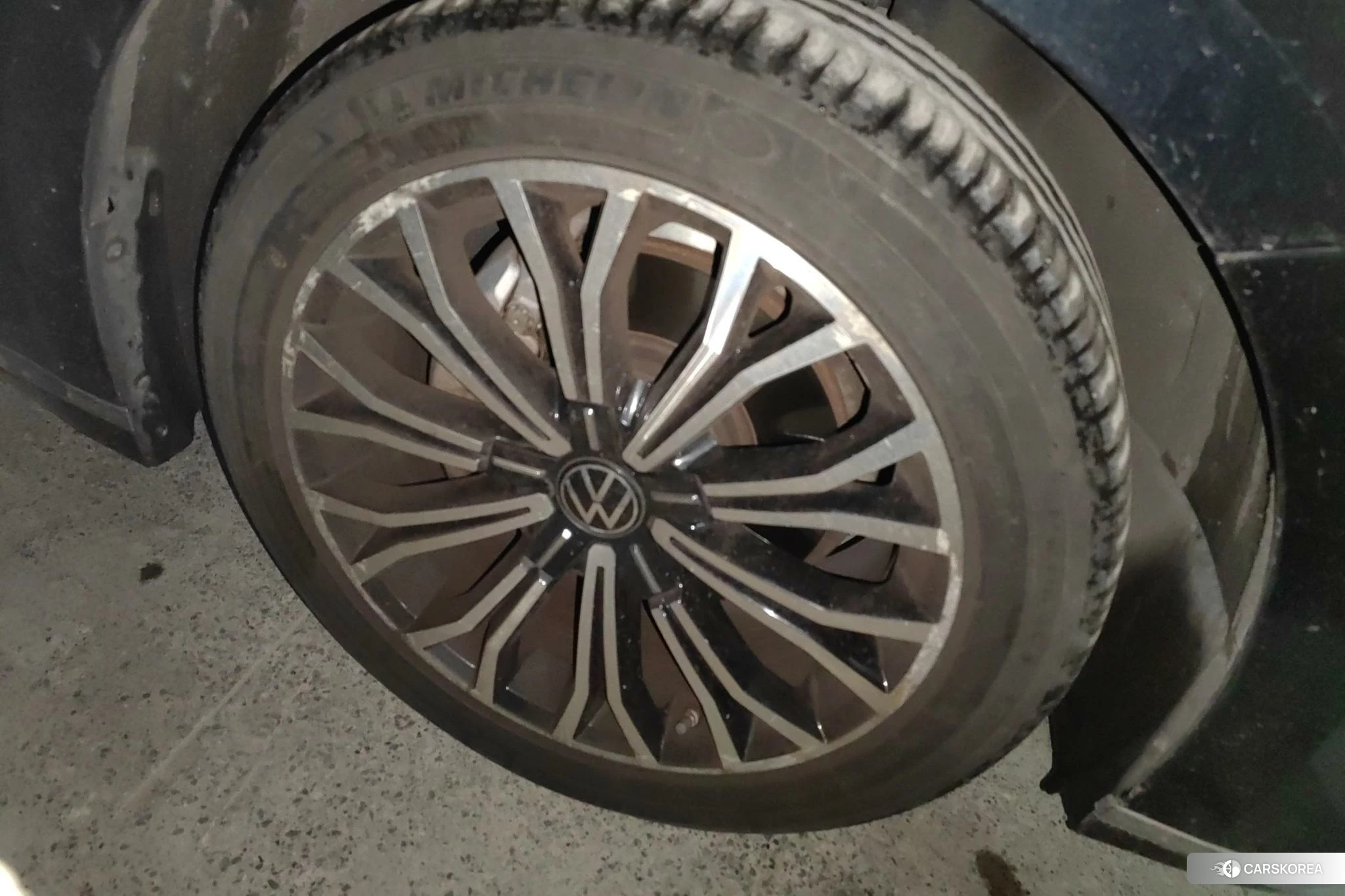 Volkswagen Huiang id 4440861 из Китая 16