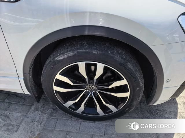 Volkswagen Tiguan L id 4300492 из Китая 14