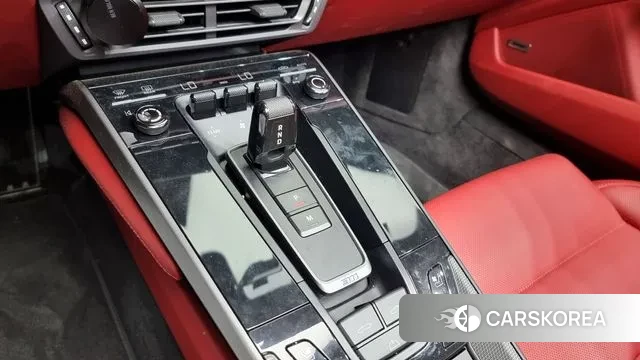 Porsche 911(992) id 2894311 из Кореи 19