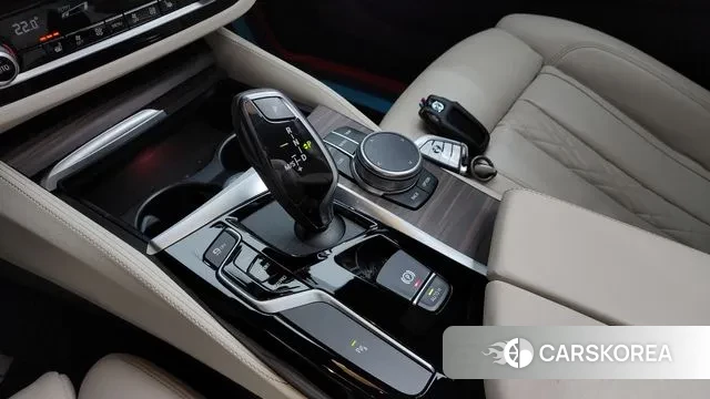 BMW 5 Series (G30) id 3736460 из Кореи 19