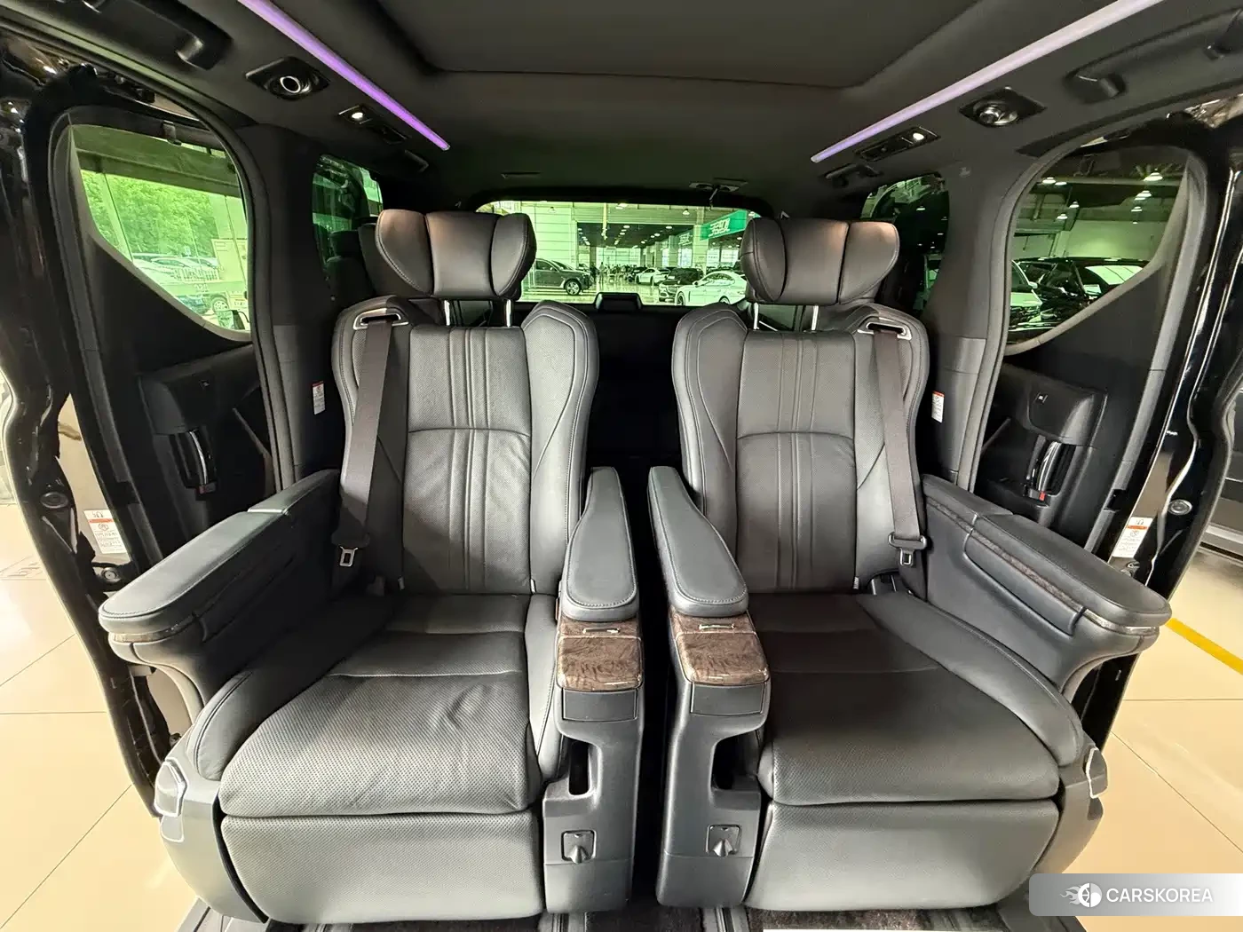 Toyota Elfa id 4622616 из Китая 24