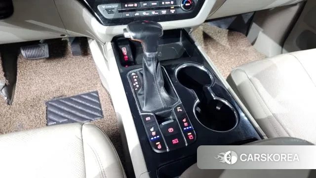 Kia The New Carnival id 3284789 из Кореи 19