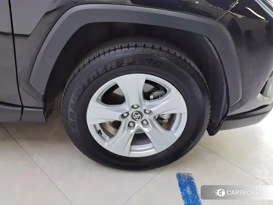 Toyota RAV4 id 4628115 из Китая 15
