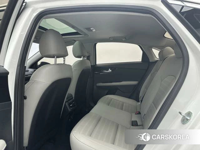 Kia K3 id 4333835 из Китая 16