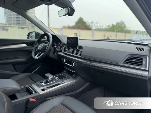 Audi Q5L id 4227883 из Китая 9