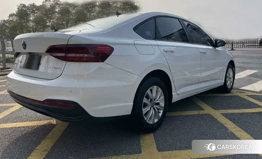Volkswagen Lavida id 4452103 из Китая 9