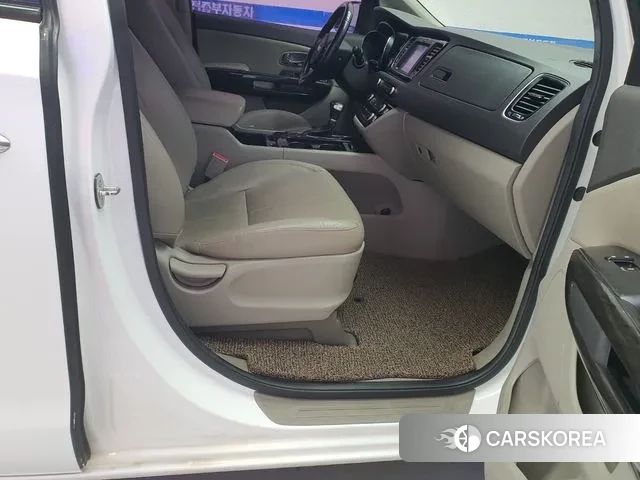 Kia All New Carnival id 3500153 из Кореи 19