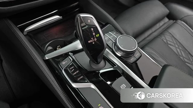 BMW 5 Series (G30) id 4542627 из Кореи 19