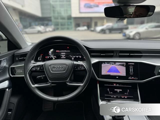 Audi A7L id 4261699 из Китая 10