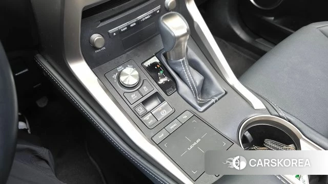 Lexus NX300h id 3819394 из Кореи 19