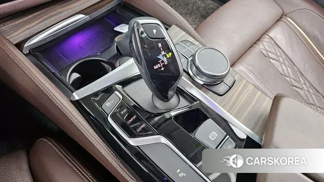 BMW 5 Series (G30) id 3413226 из Кореи 19