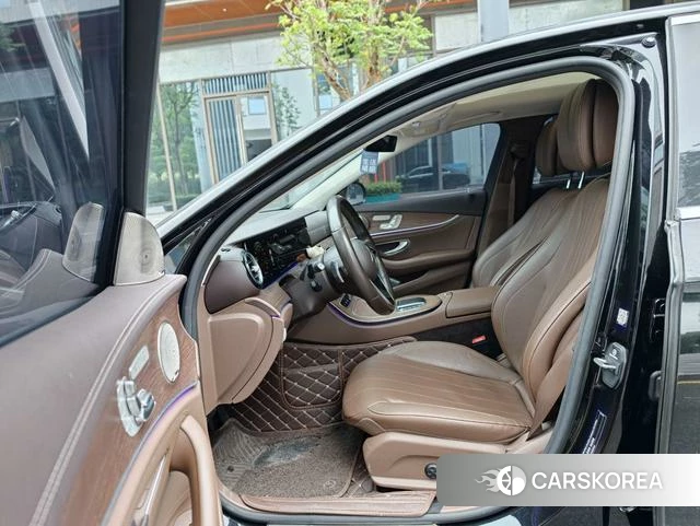 Mercedes-Benz E-class id 4321405 из Китая 10