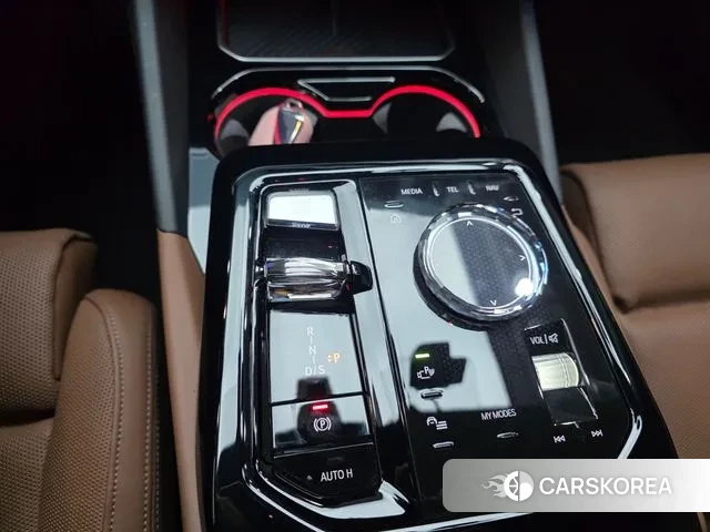 BMW 5 Series (G60) id 3359824 из Кореи 19