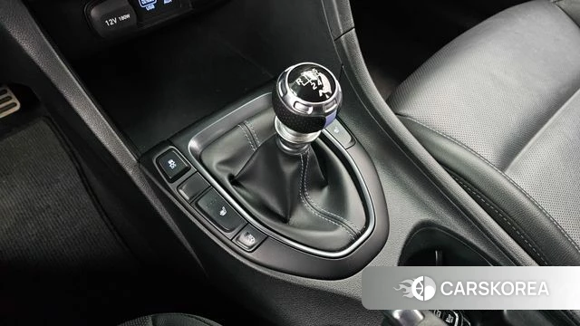 Hyundai Veloster (JS) id 4180594 из Кореи 19