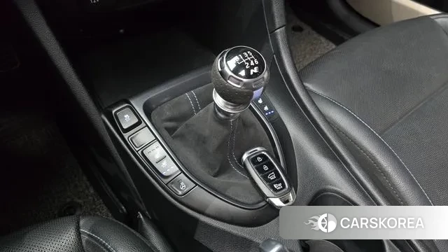 Hyundai Veloster (JS) id 3161805 из Кореи 19