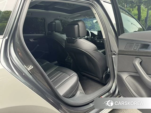Audi A4L id 4334725 из Китая 10