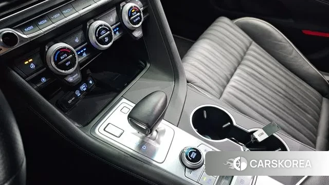 Genesis G70 id 3085281 из Кореи 19