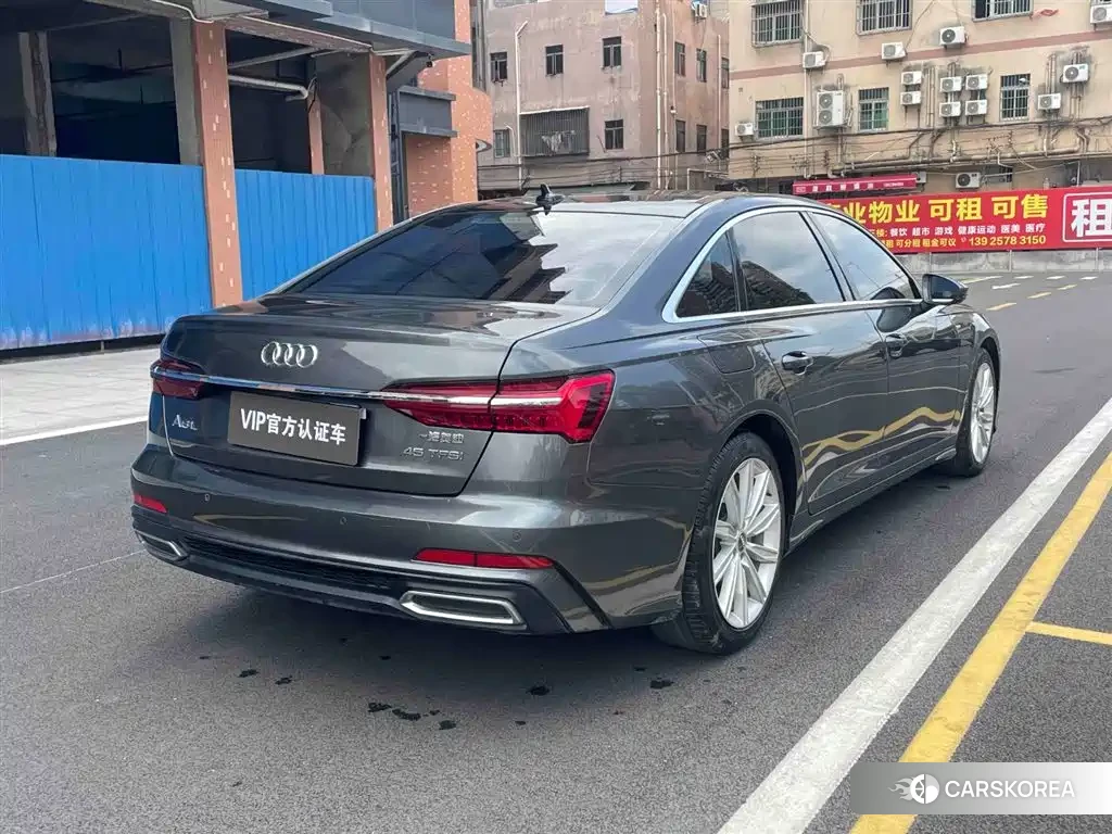 Audi A6L id 4547557 из Китая 20
