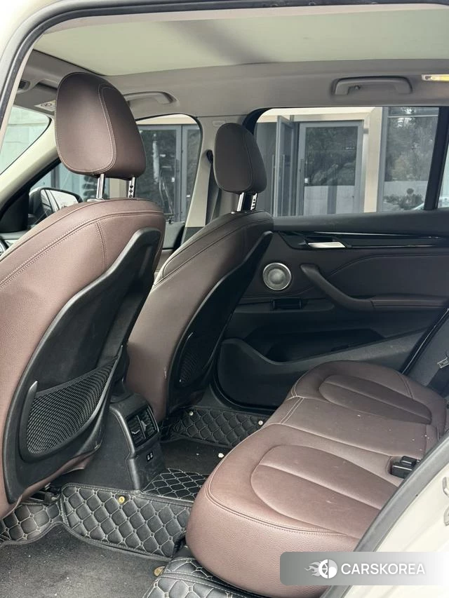 BMW X1 id 4264978 из Китая 9