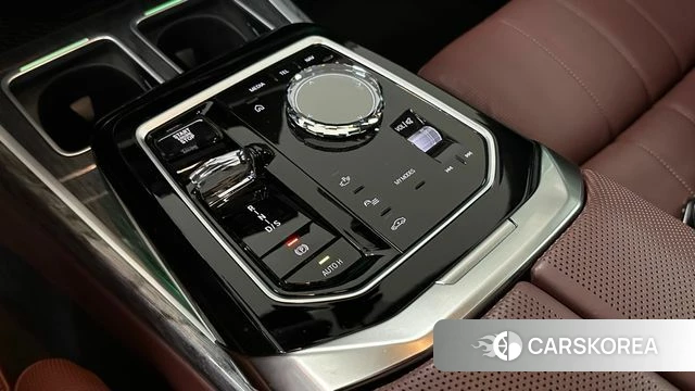 BMW 7 Series (G70) id 4201363 из Кореи 19