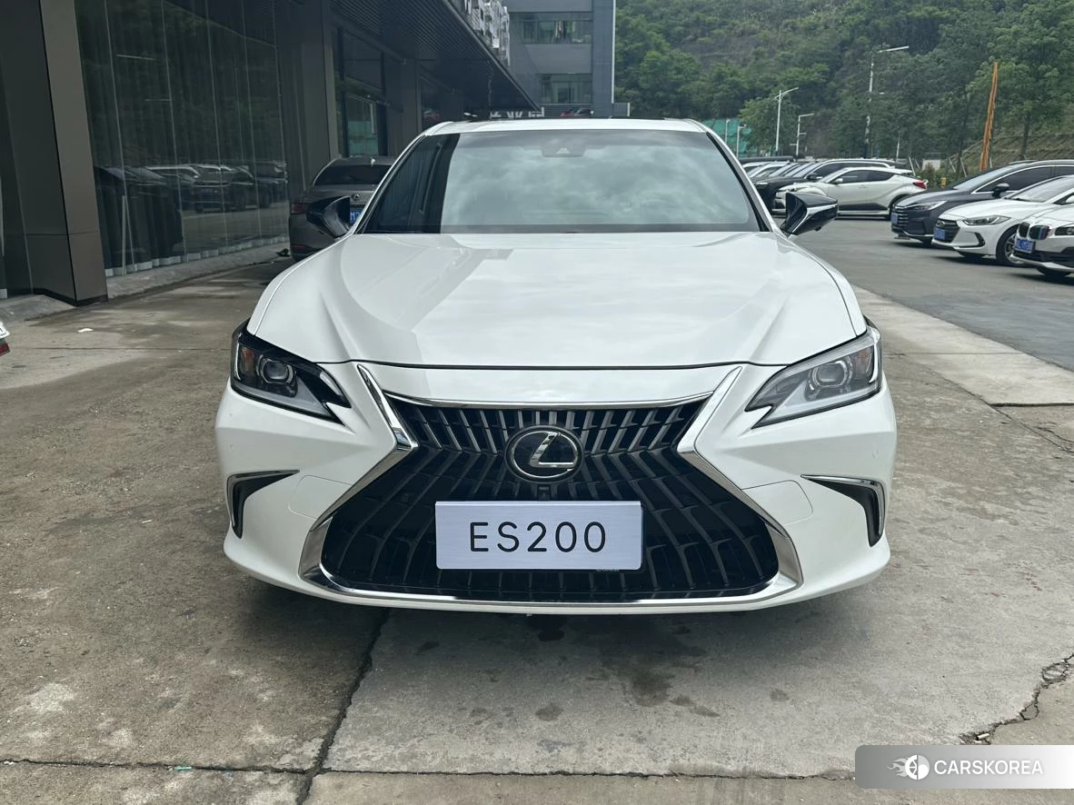 Lexus ES id 4467851 из Китая 11