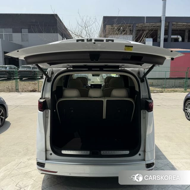 Denza D9 EV id 3920237 из Китая 17