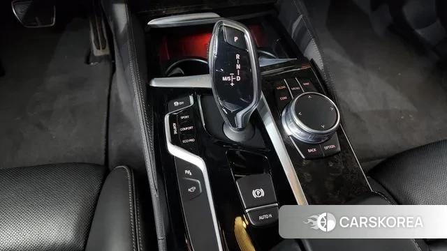 BMW 5 Series (G30) id 3254442 из Кореи 19