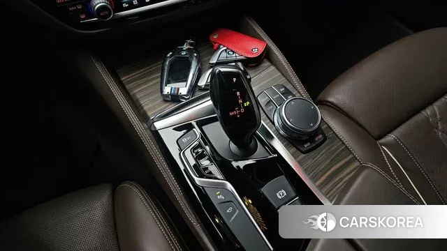 BMW 5 Series (G30) id 3345340 из Кореи 19