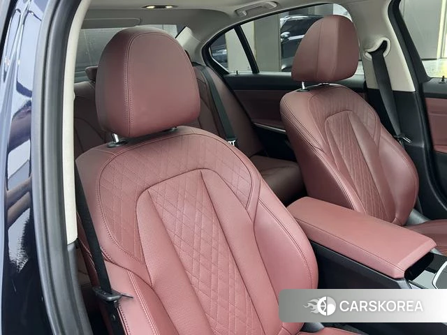 BMW 3 series id 4335099 из Китая 25