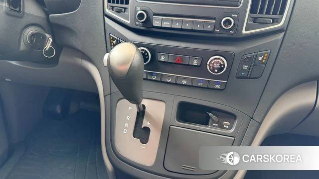Hyundai The New Grand Starex id 4573921 из Кореи 16
